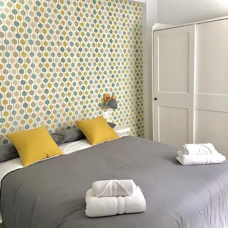 Cruz Apartment Granada